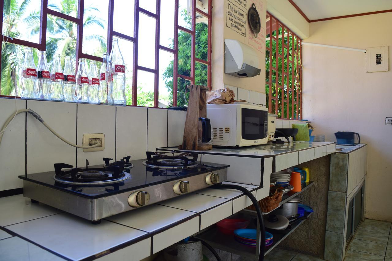 Casa Ballena Eco Hostel Увита Екстериор снимка