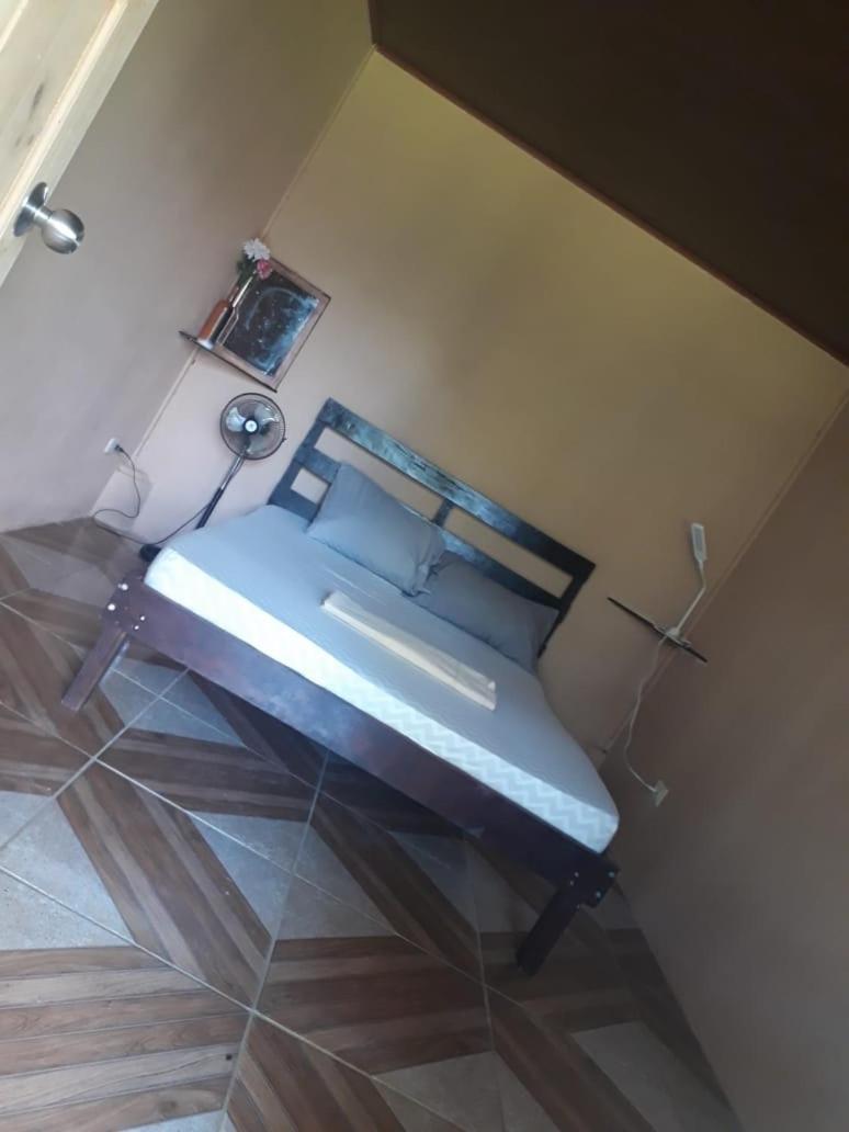 Casa Ballena Eco Hostel Увита Екстериор снимка
